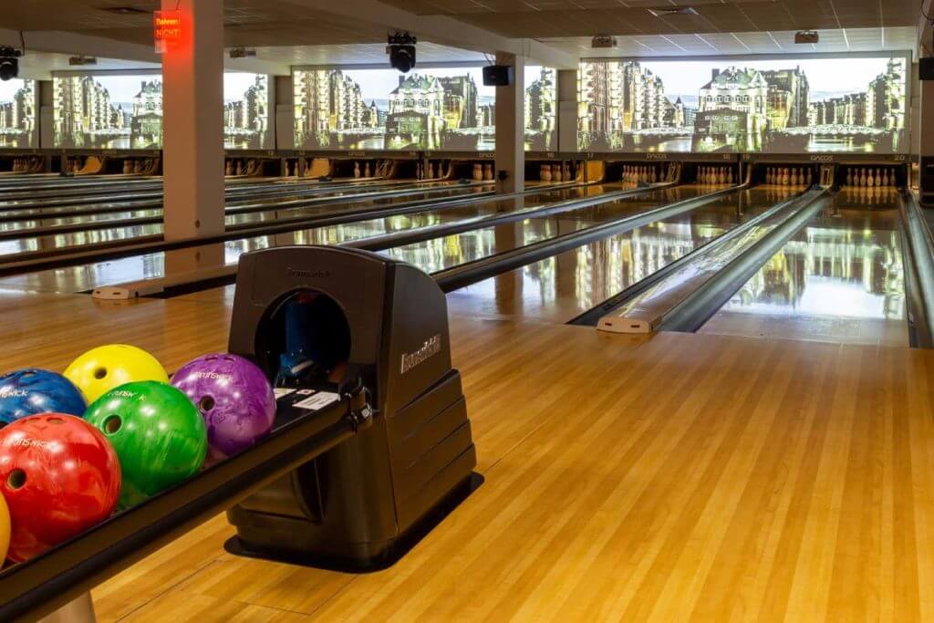 Gilde Bowling Wandsbek 24 moderne Bowlingbahnen