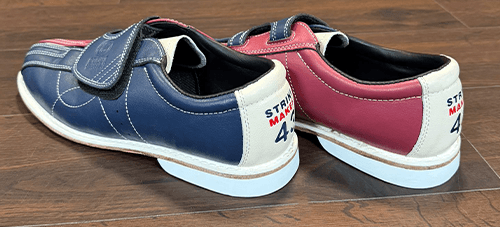 Bowling Leihschuhe in rot-blau mit Klettverschluss bei Gilde Bowling Wandsbek